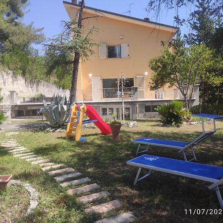 Parco Dei Gelsomini Bed & Breakfast Ascoli Piceno Ngoại thất bức ảnh