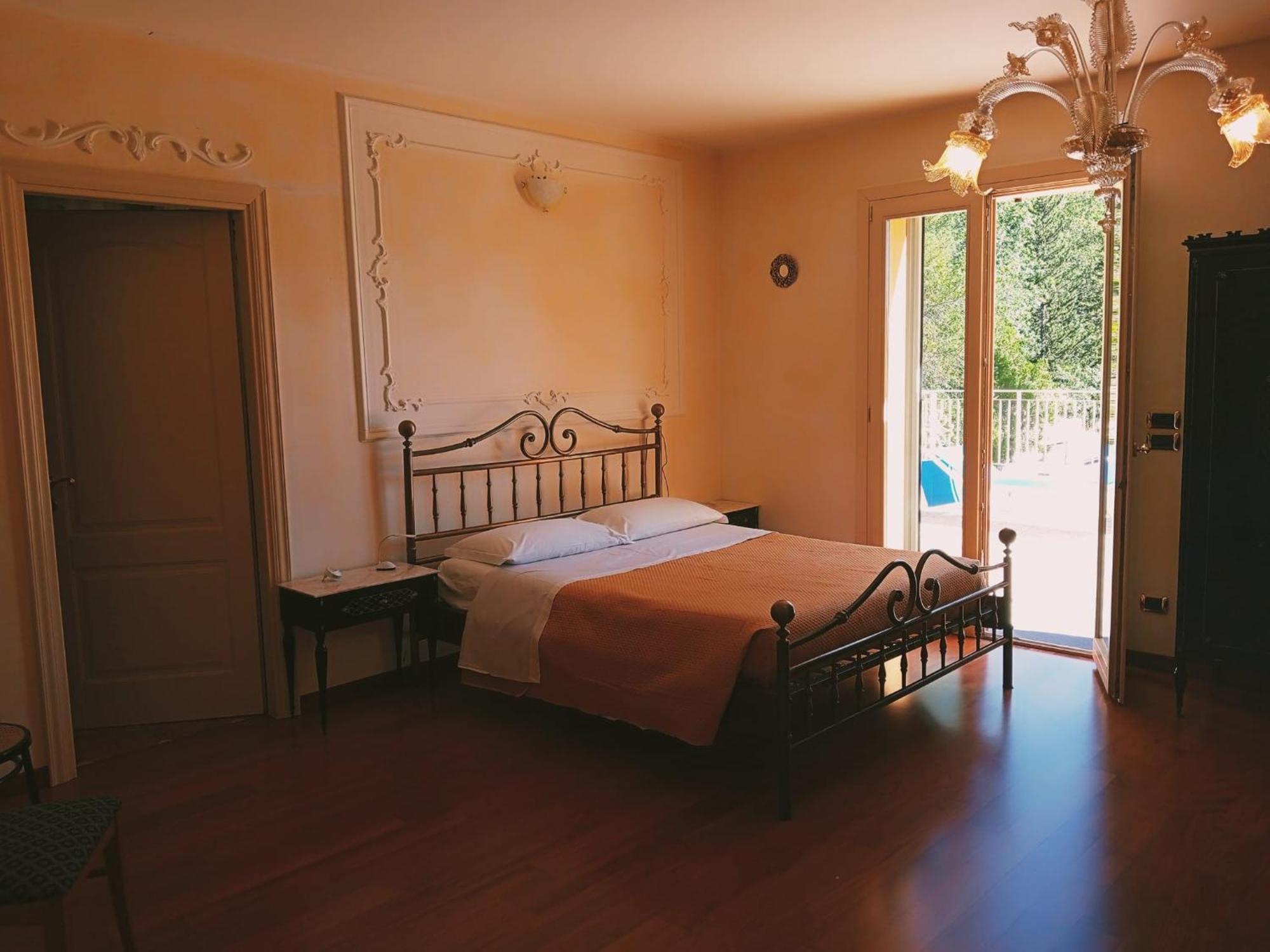 Parco Dei Gelsomini Bed & Breakfast Ascoli Piceno Ngoại thất bức ảnh